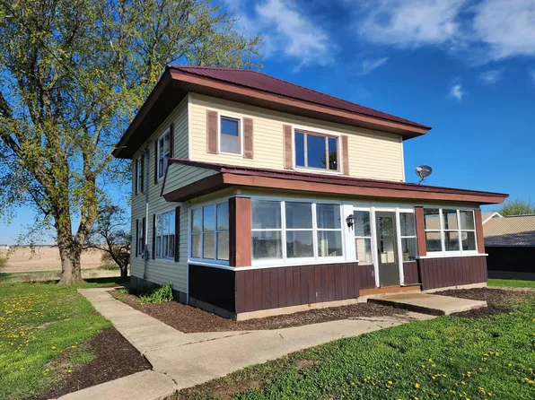 3044 County Road G, Cobb, WI 53526