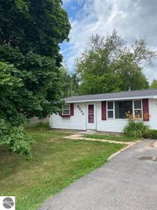 3893 Franke Rd, Traverse City, MI, 49684