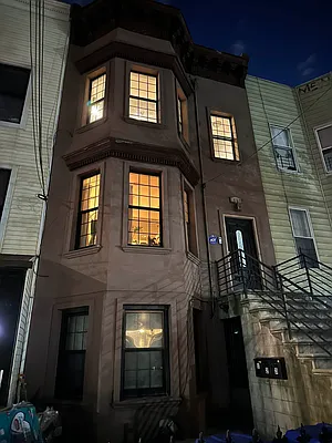 Rented by Massada Home Sales Inc | media 23