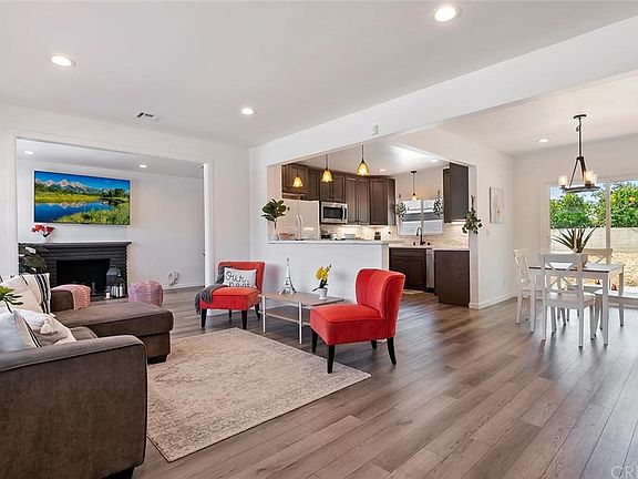 4th image of 15449 Septo St