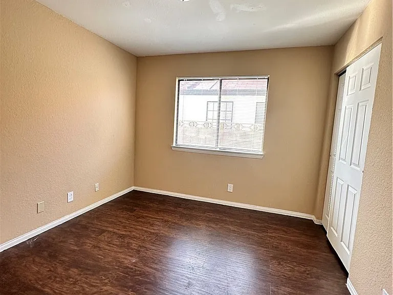 3910 Amy Marie Ct — Photo 15