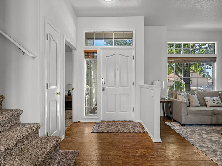 1528 E Falconrim Ct — Photo 10