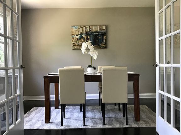 Dining room or bedroom opt