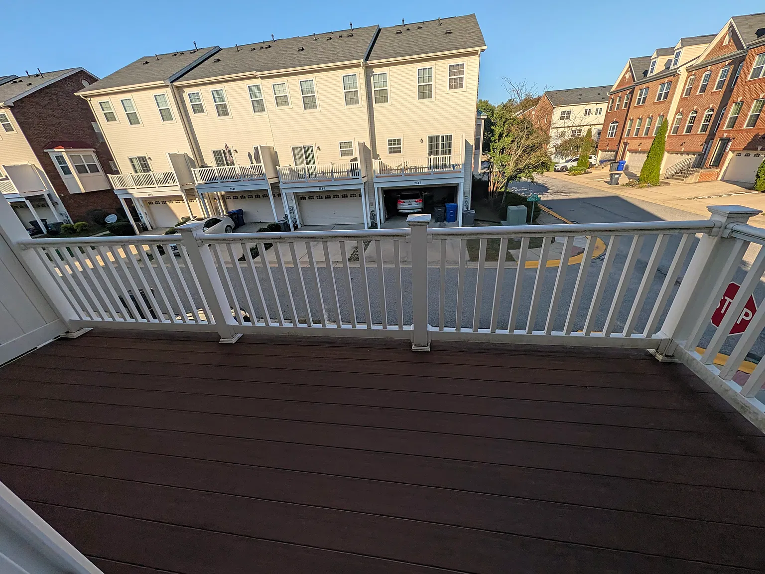 3 bed, 2.5 bath, 2020 sqft, $3,400 — Photo 2