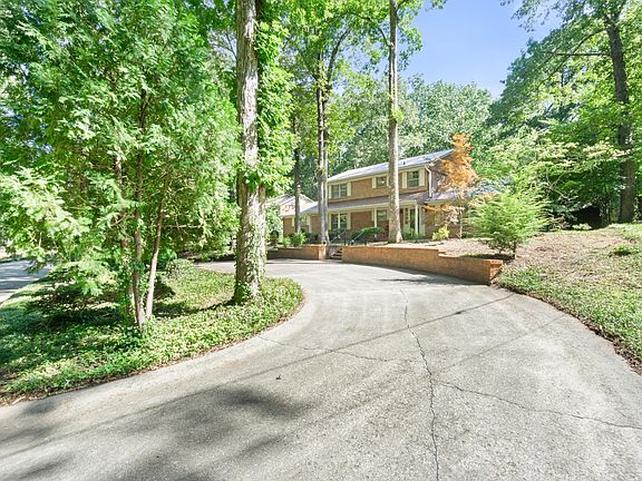 5th image of 1605 Brentwood Dr