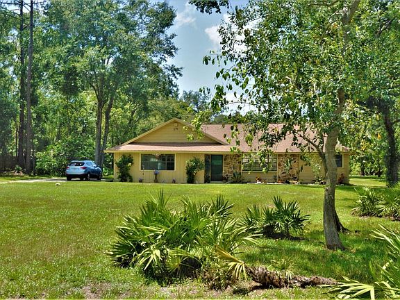 3rd image of 344 Bridle Path Ln