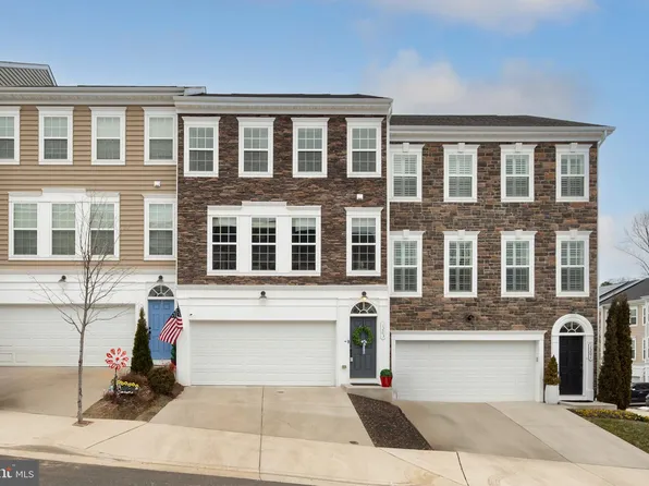 1203 Ramble Dr, Fredericksburg, VA 22401