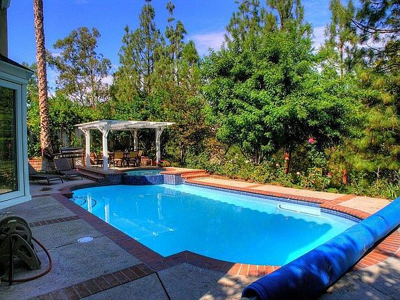 4th image of 24609 Gardenstone Ln