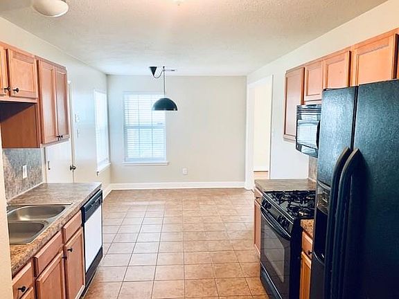 3rd image of 8910 Waterpine Dr