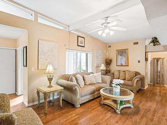 5th image of 2349 Granada Cir W
