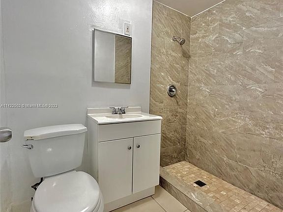 4th image of 12906 NE 6th Ave #4