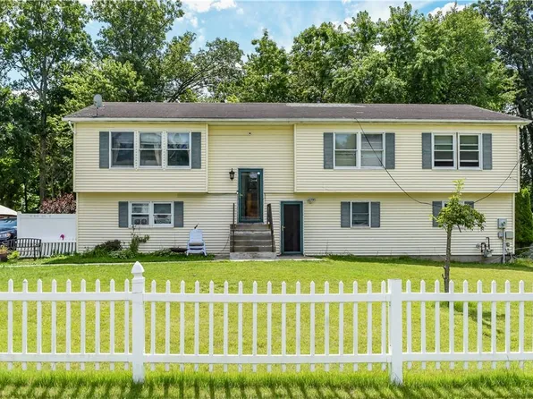 4 Hazel Court, Spring Valley, NY 10977