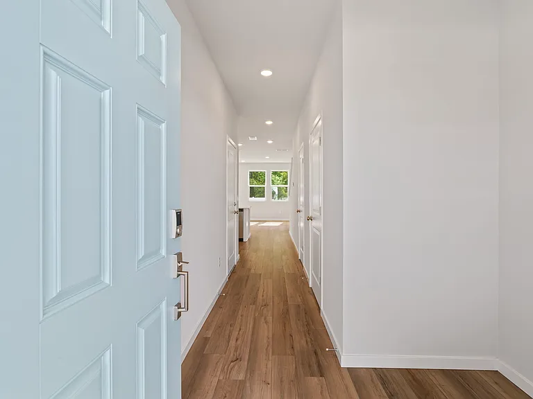 111 Brazil Nut Cir — Photo 3
