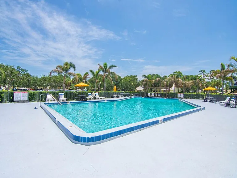 4210 Gator Trace Ave #B — Photo 31
