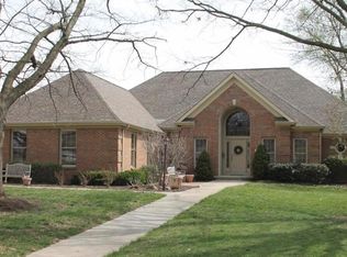 2571 Dorset Rd, Upper Arlington, OH 43221