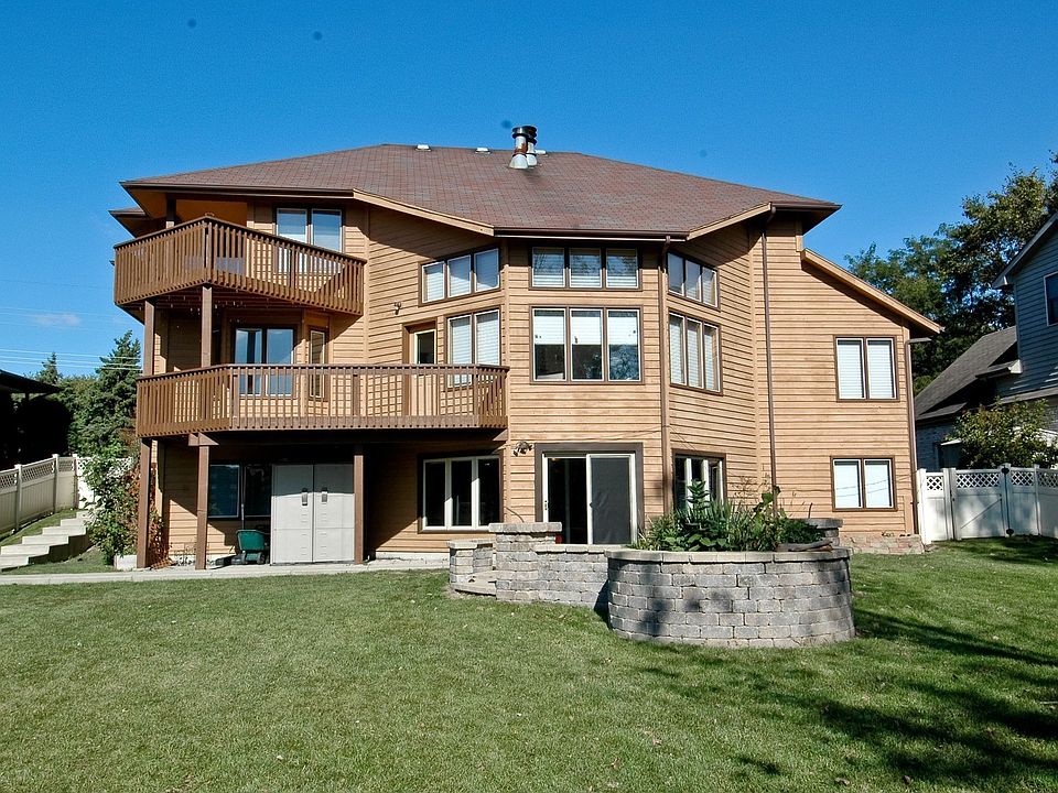 Three levels of livable space