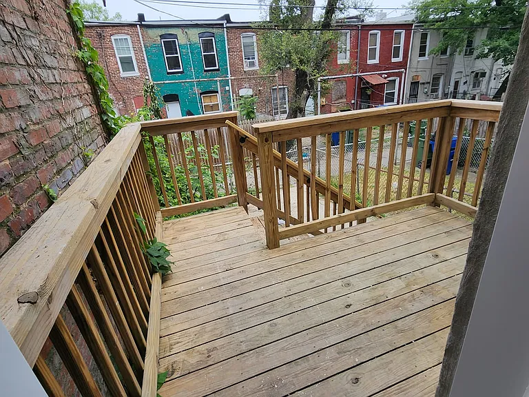 Kinsey Ave — Photo 18