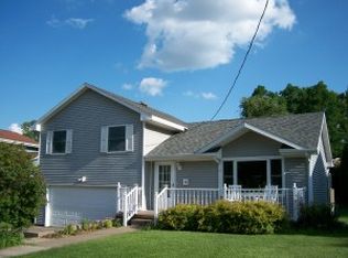716 Barry Ave, Muscatine, IA 52761