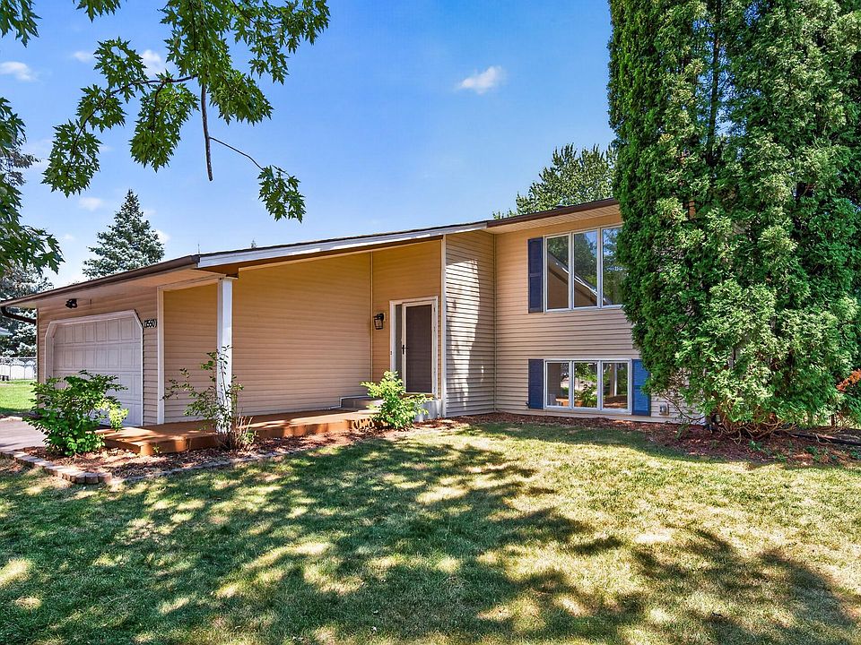 1st image of 17550 Illinois Ct