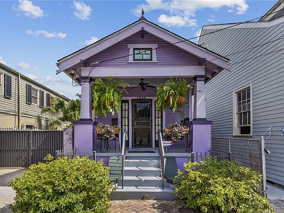 5th image of 1856 Burgundy St