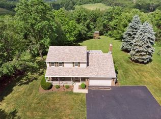 285 Evans Rd, Zelienople, PA 16063