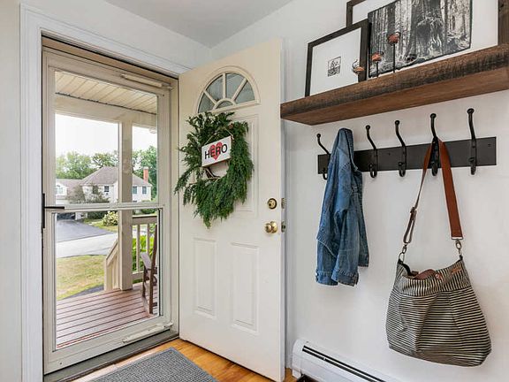 5th image of 10 Sequoia Ln