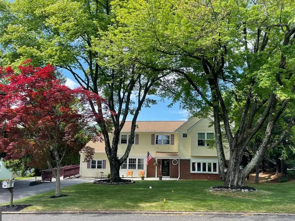 244 Wisteria Dr, Churchville, PA 18966