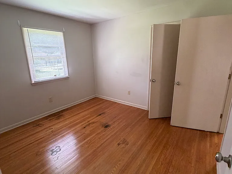104 Highland Dr — Photo 4