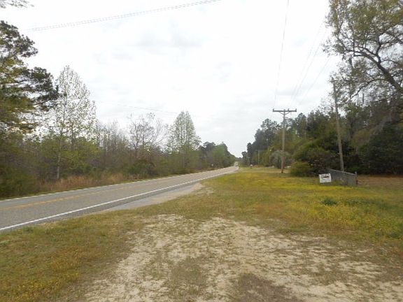 Exterior Neighborhood (street photo)