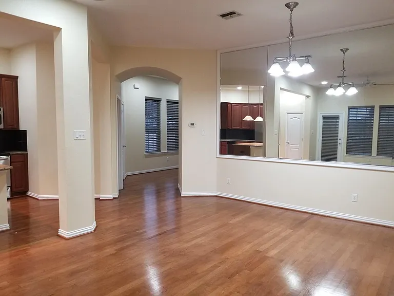 4000 Rome Ct — Photo 22