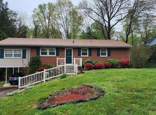 706 Beverly Way, Martinsville, VA 24112