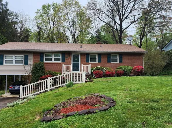 706 Beverly Way, Martinsville, VA 24112