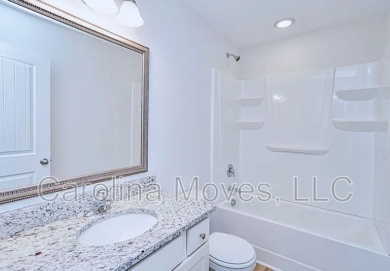 400 Chinchilla Dr — Photo 18