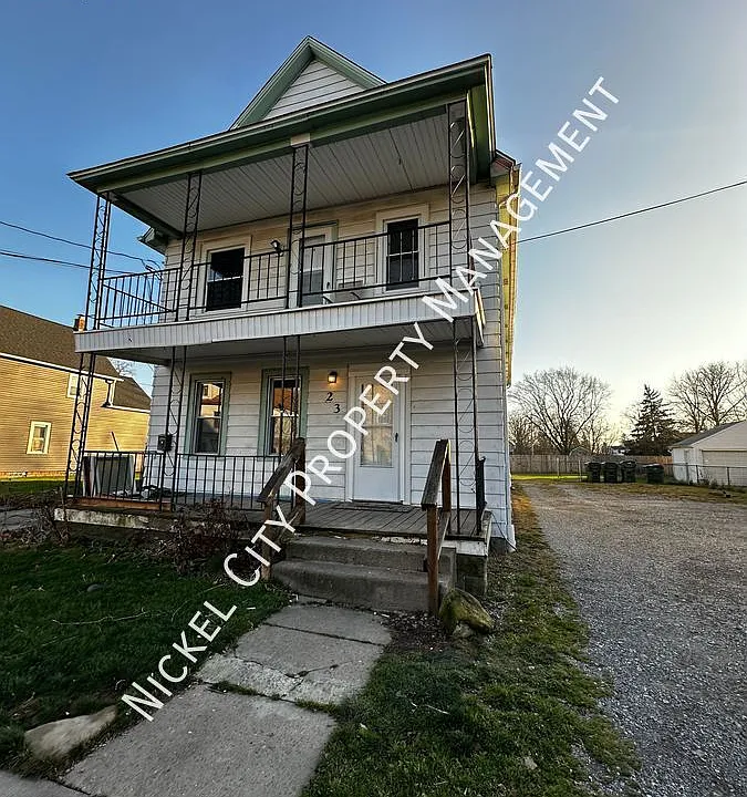 23 Laverack Ave #1