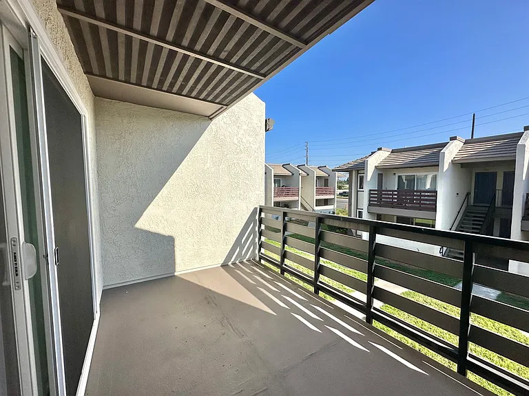 Bolsa Gardens Apartment Homes — Photo 27