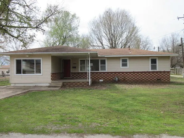 611 W Louise Ave, Vinita, OK 74301