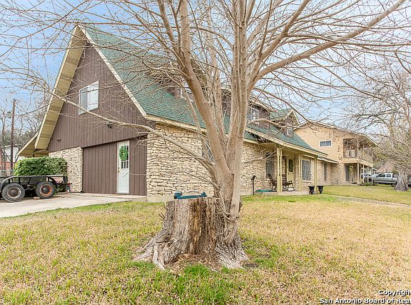 2nd image of 502 Sonnet Dr