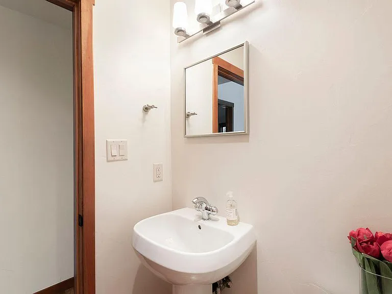 Powder room