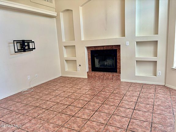 2nd image of 2299 Tierra Blanda Dr