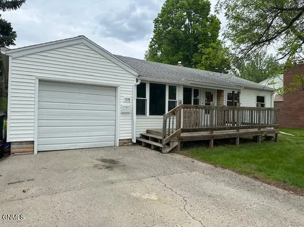 1016 W Avenue C, Bismarck, ND 58501