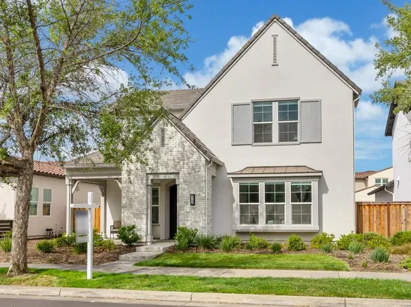 3190 Crocker Dr, Sacramento, CA 95818