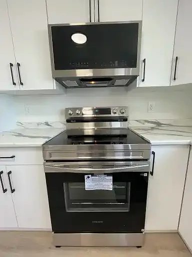 2 bed, 1.0 bath, 600 sqft, $1,900 — Photo 4