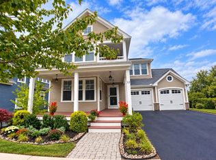 12 Thistle Ln, Weymouth, MA 02190