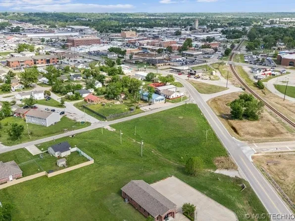 3 S Highway 88, Claremore, OK 74017