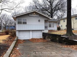 8604 Maple Ave, Raytown, MO 64138