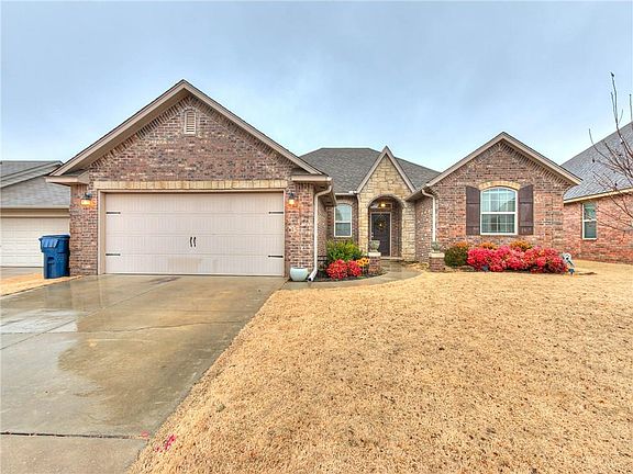 2nd image of 12213 Chesterfield Ln