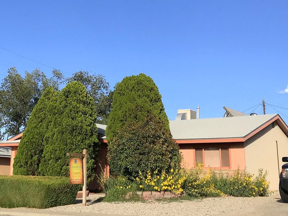 1st image of 2904 Aliso Dr NE