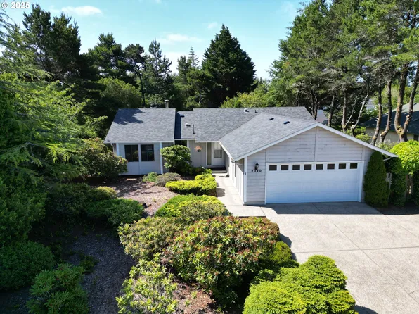 2040 40th St, Florence, OR 97439