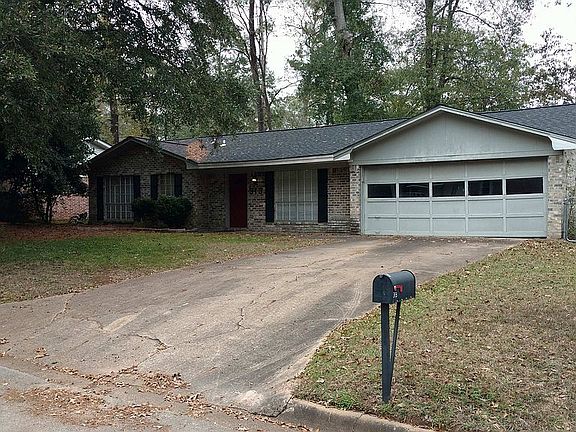 2nd image of 313 Nottingham Dr