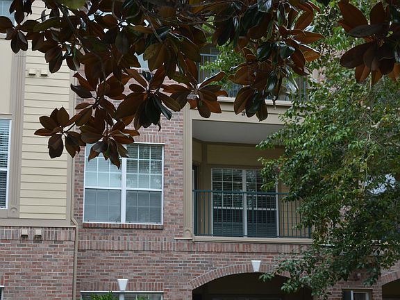 2nd image of 7800 Point Meadows Dr APT 125